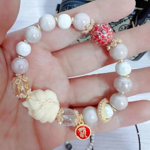 Anxious — Whispering Spirit · Ceramic & Lacquer Beads Nine-Tail Fox Bracelet