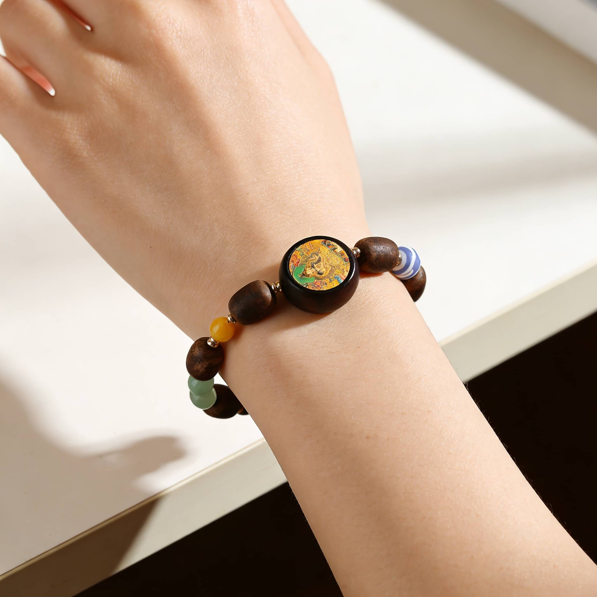 Calm — Serene Guardian · Agarwood & Green Tara Pendant Bracelet